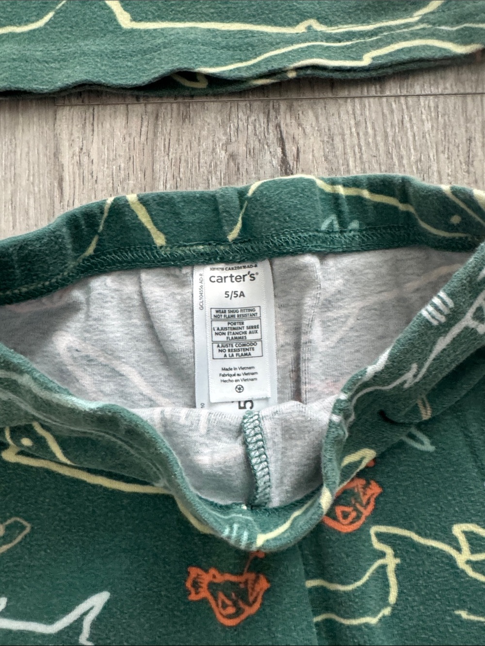 EUC Carter's Set of 2 Pajamas Sharks Short Set & Dinosaurs Pants Set Size 5 - Picture 7 of 14